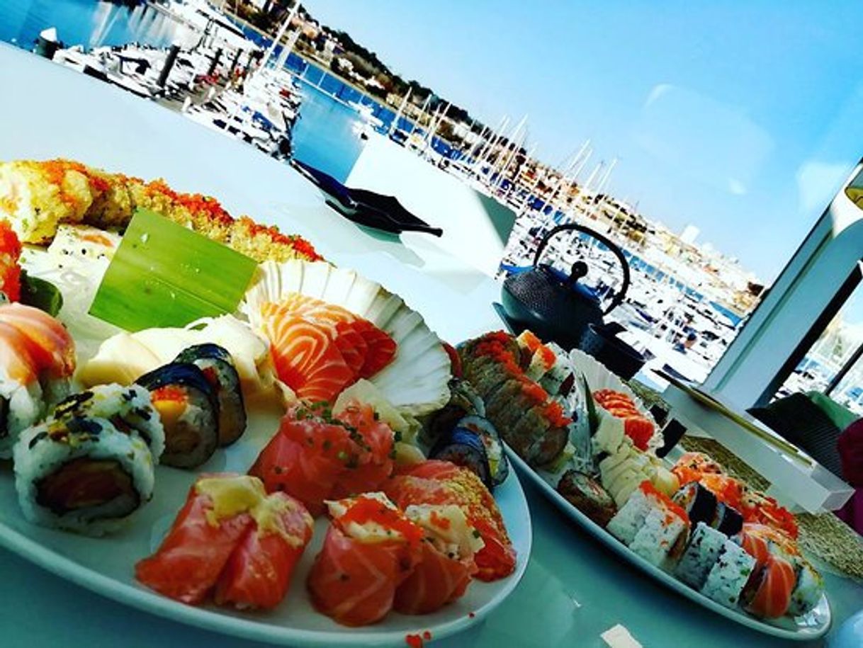 Restaurantes Kanpai Fusion Sushi Douro Marina