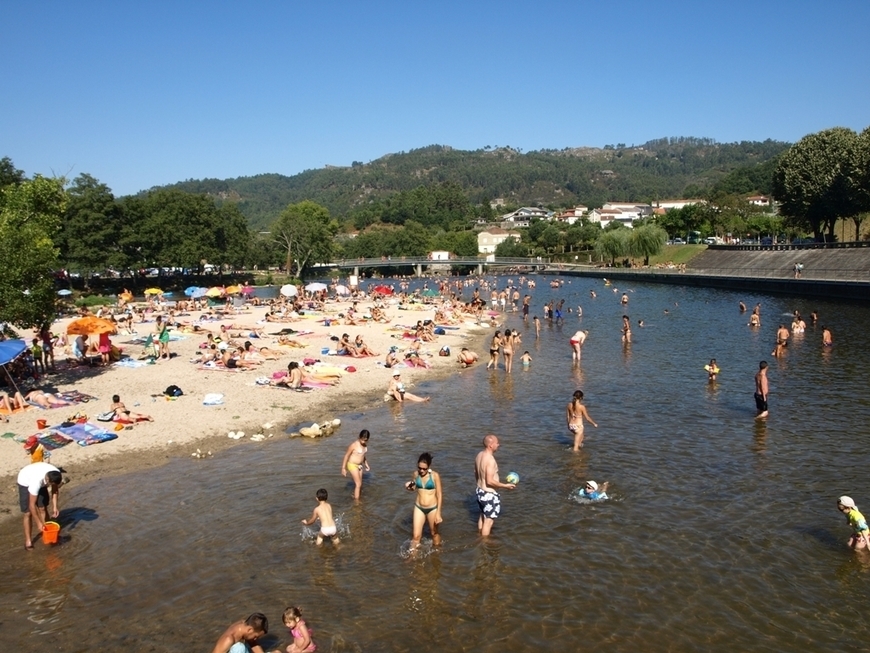 Restaurants Praia Fluvial da Valeta