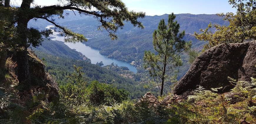 Lugar Miradouro da Pedra Bela