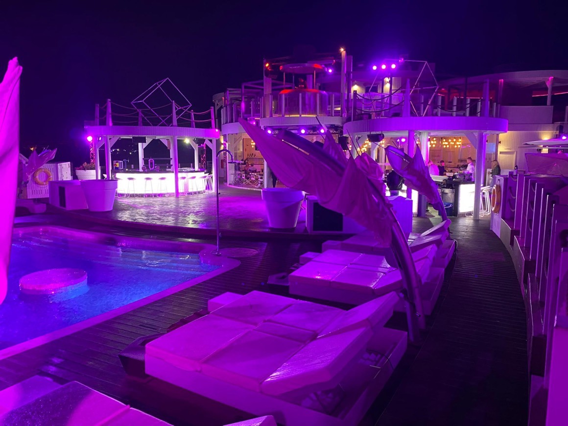 Restaurantes Bikini Beach Club