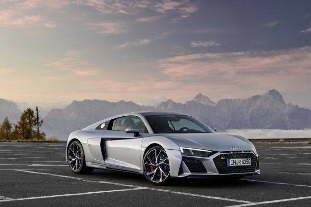 Moda Audi R8 V10 2020