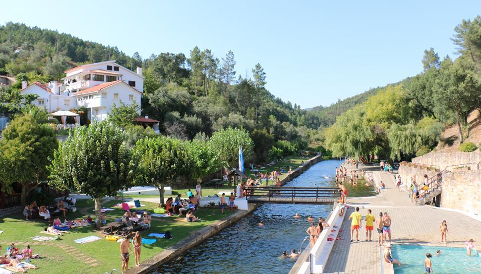 Place Praia Fluvial do Pessegueiro