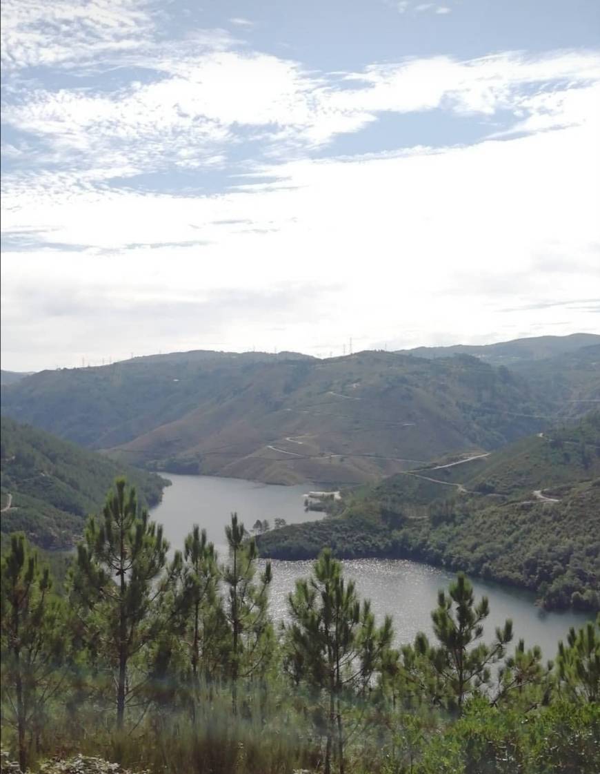 Lugar Miradouro da Pedra Bela