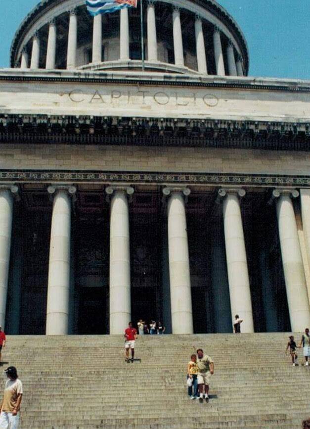 Place Capitolio Habana