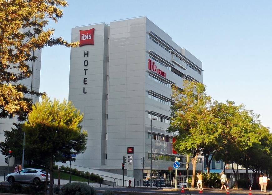 Lugar hotel ibis