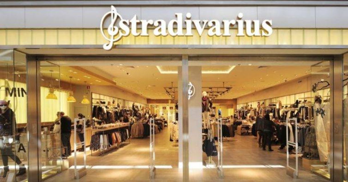 Moda STRADIVARIUS 