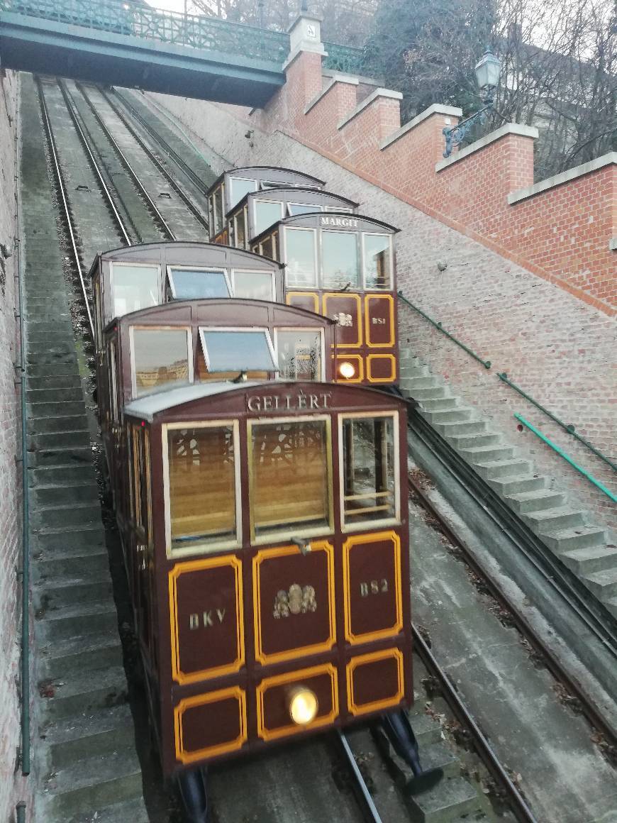 Lugar Budapest Castle Hill Funicular