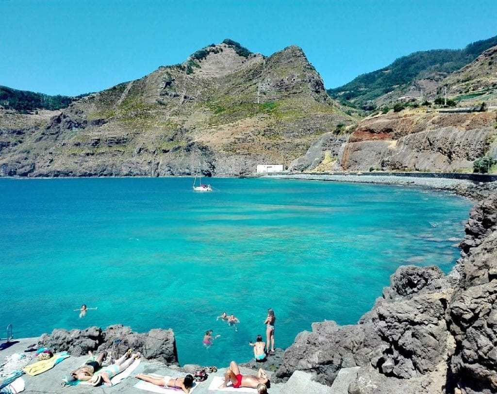 Lugar Beach Pedradeira, Caniçal