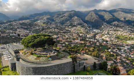 Lugar Miradouro Pico dos Barcelos - Madeira