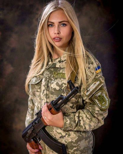 Chicas Militares