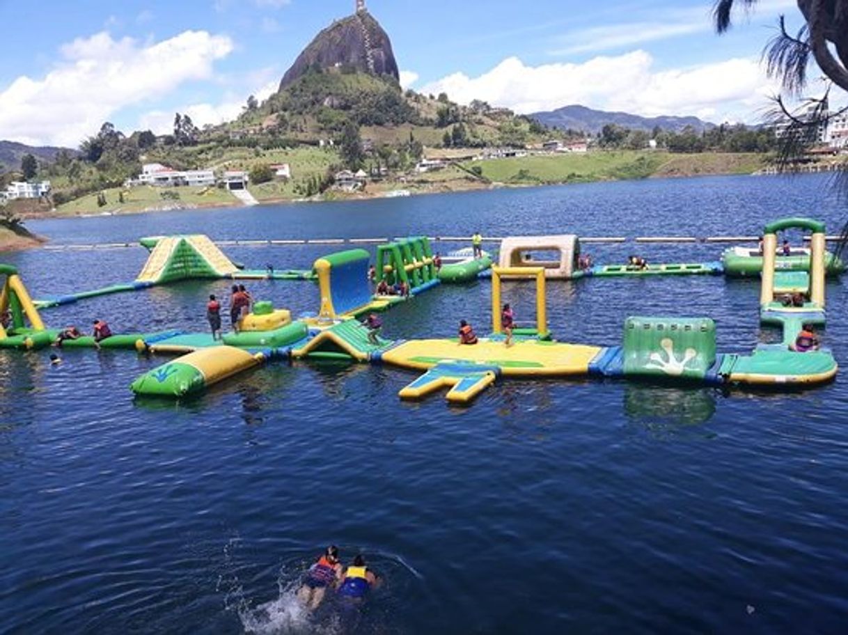 Lugar Comfama Guatapé Park