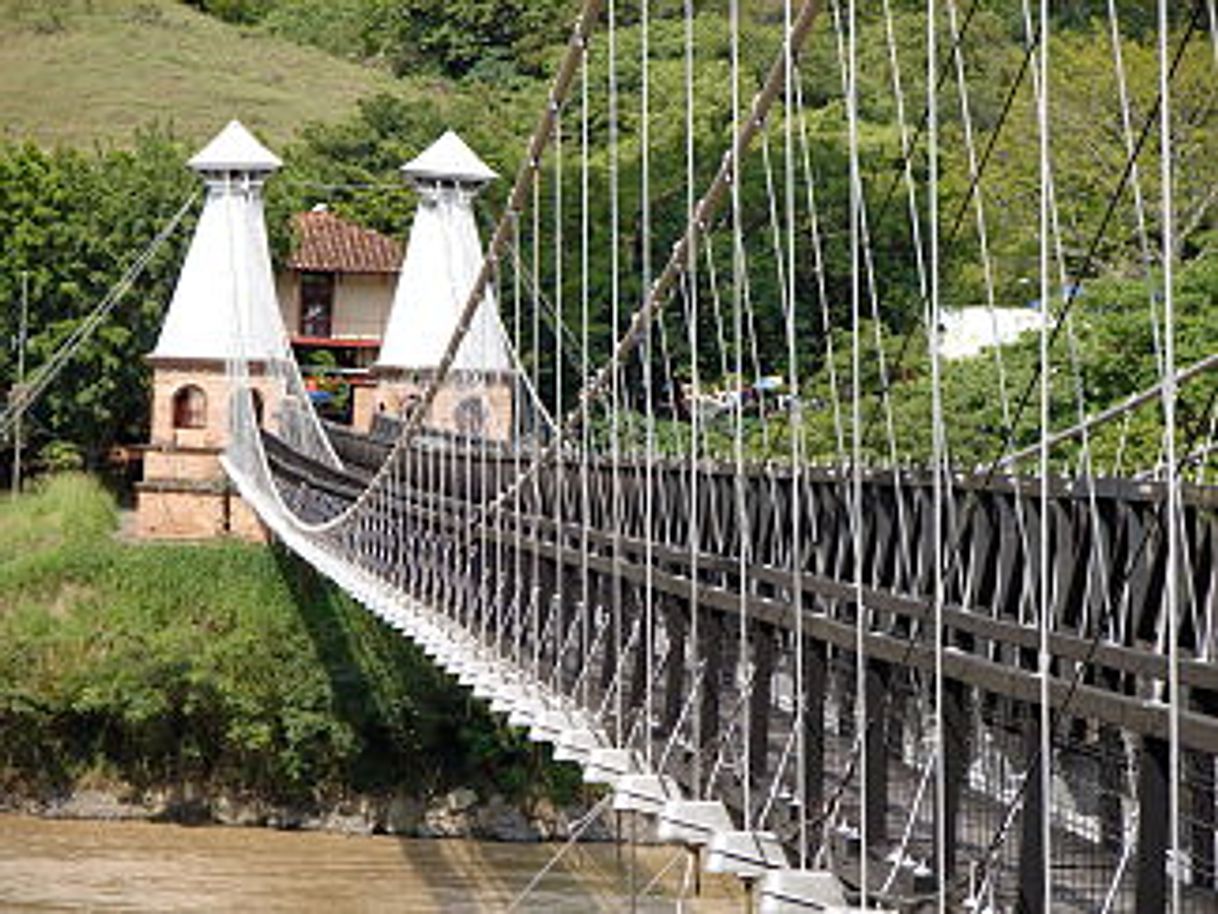Lugar Puente De Occidente