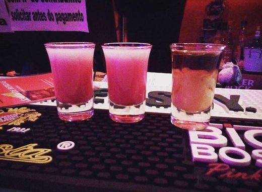 Shots - Bar n°6 - Sines II