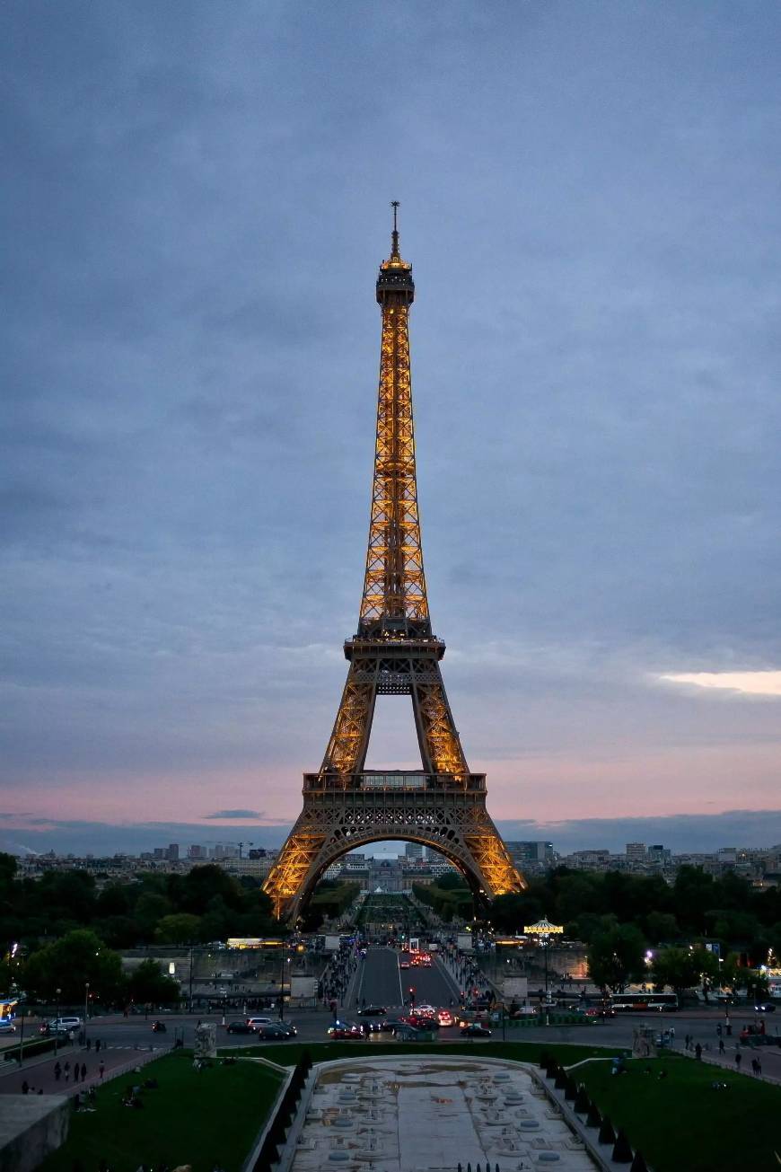 Place Tour Eiffel