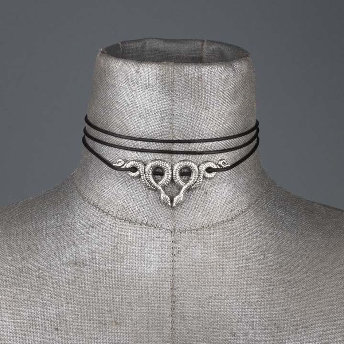 Social SAMARA. Snake & Leather Wrap Choker – REGALROSE