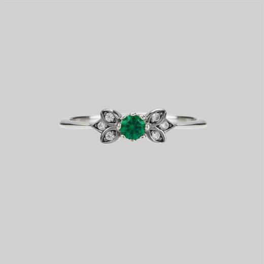 ENCHANTE. Green Quartz Silver Leaf Detailed Ring – REGALROSE