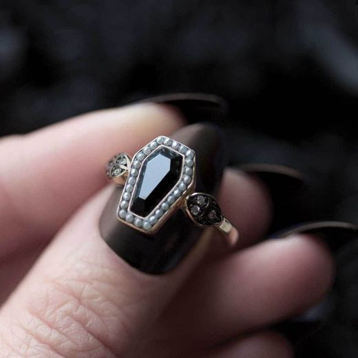 MORI. Black Onyx & Crystal Coffin Silver Ring – REGALROSE