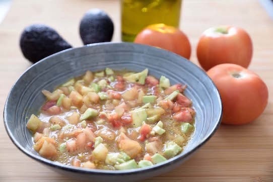 Fashion Ensalada de tomate y aguacate 🍅🥑