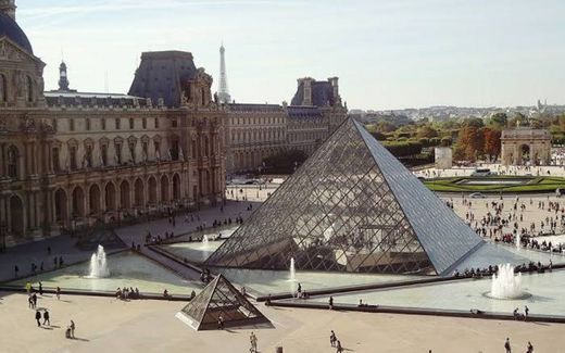 Museo del Louvre