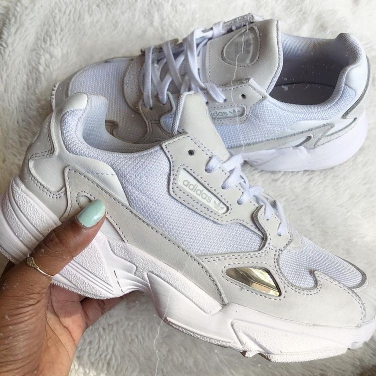 Fashion adidas Falcon W