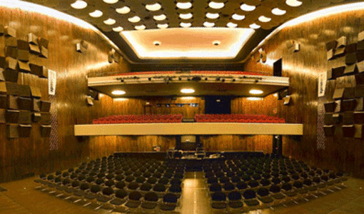 Place São Mamede Theater