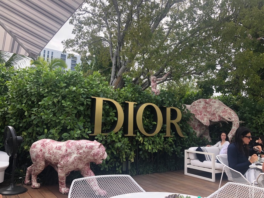 Restaurantes Cafe Dior Miami