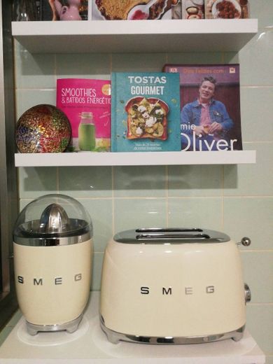 SMEG Tostador TSF02CREU