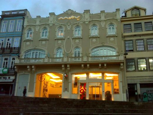 Hotel Moov Porto Centro