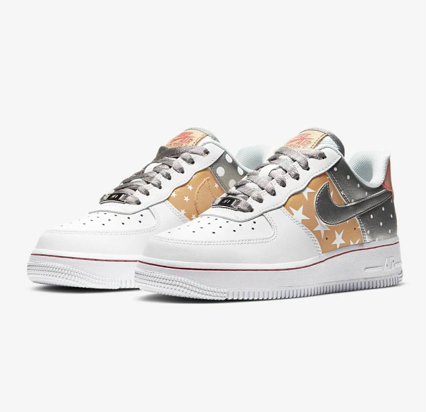 Moda 
Nike Air Force 1 '07


