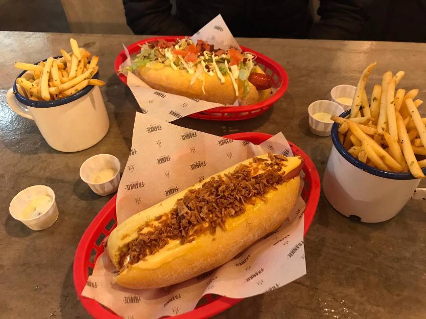 Restaurantes Frankie Hot Dogs