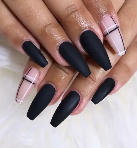 Marcia Nails