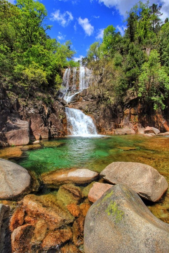 Lugar Cascata do Tahiti