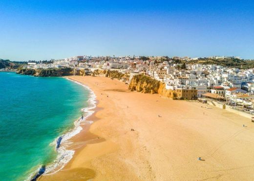 Praia dos Pescadores de Armação de Pêra