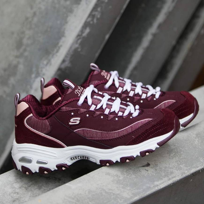 Social Skechers