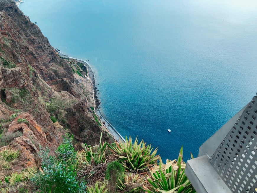 Lugar Miradouro do Cabo Girão