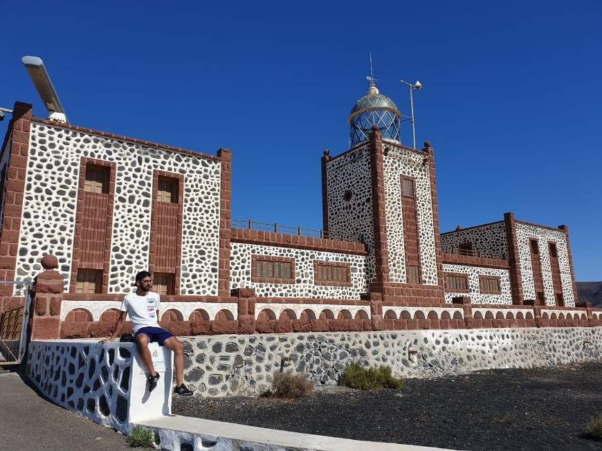 Place Faro de La Entallada