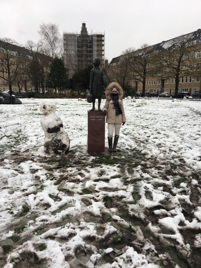 Place Estátua Anne Frank