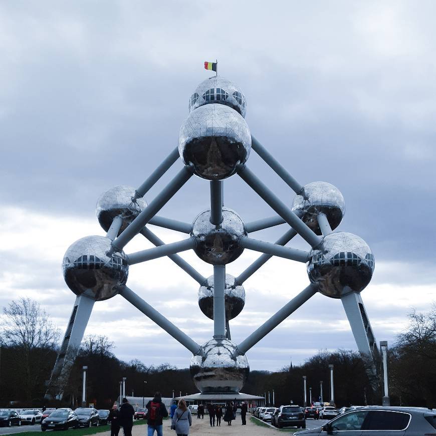 Lugar Atomium