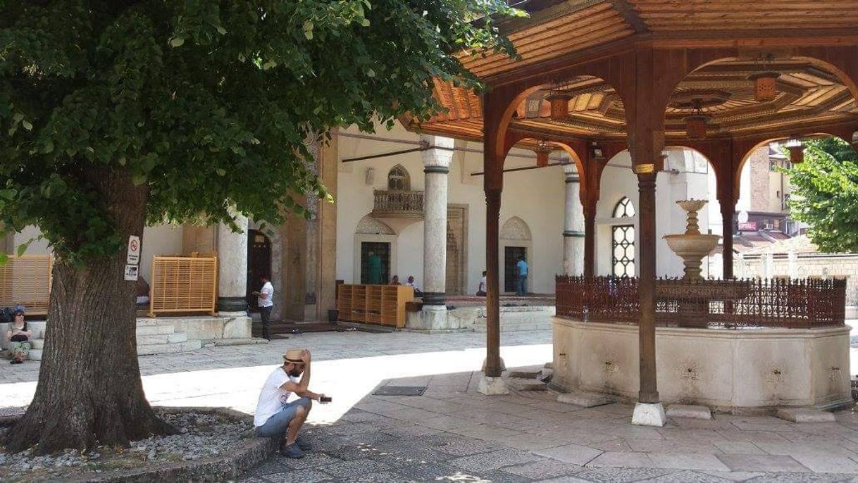 Lugar Gazi Husrev-beg Mosque