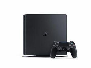 Consola  PS4  slim