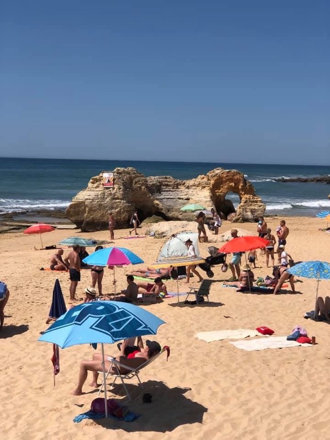 Place Praia Olhos de Água