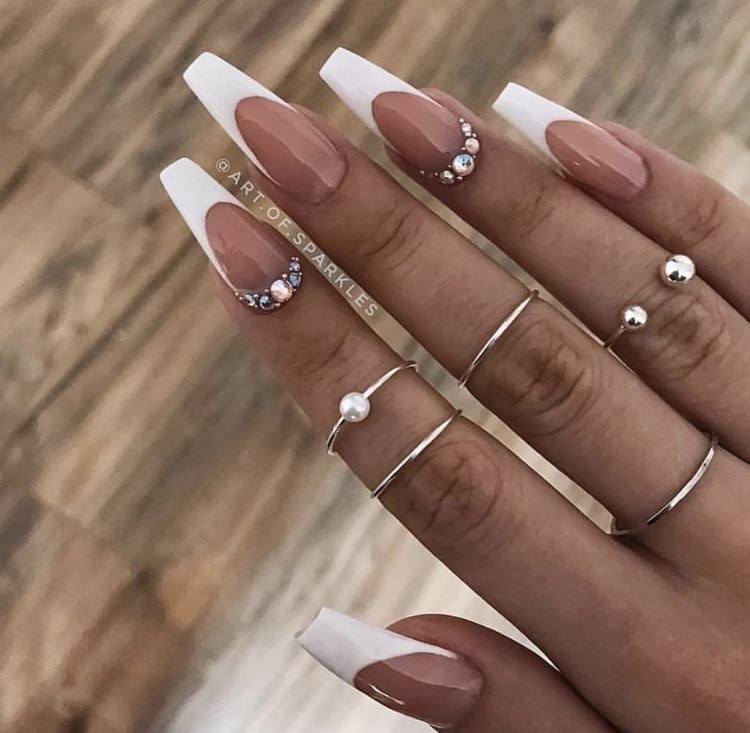 Social Nails