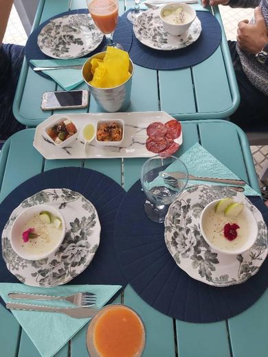 Eat & Thinking Club - Restaurant - Costa De Caparica, Setubal ...