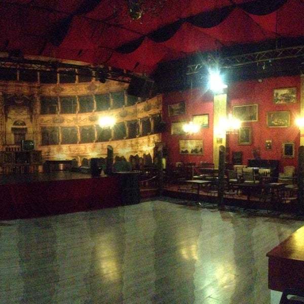 Lugares Theatro CLUB