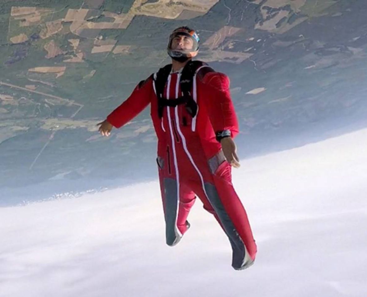 Social BASE Jumping Tracking Suit: Sausage | Squirrel
