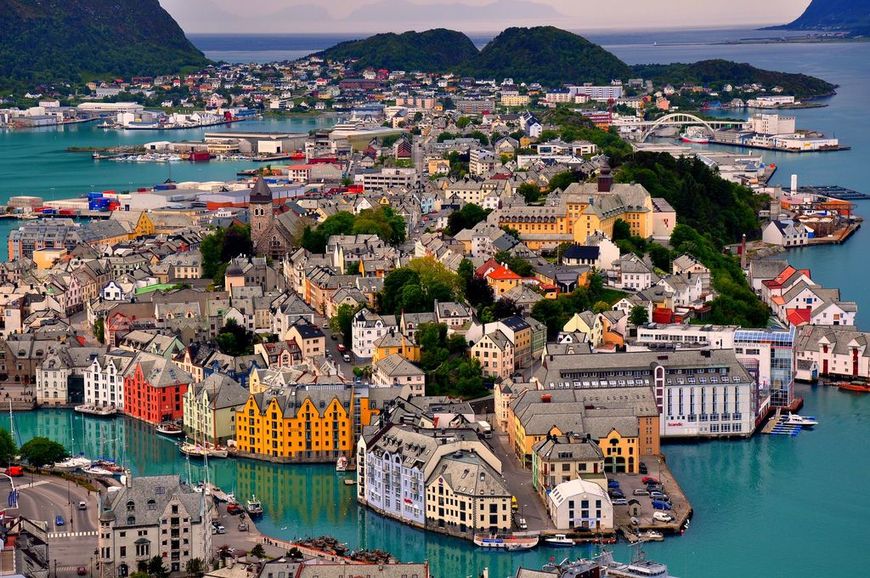 Lugar Ålesund