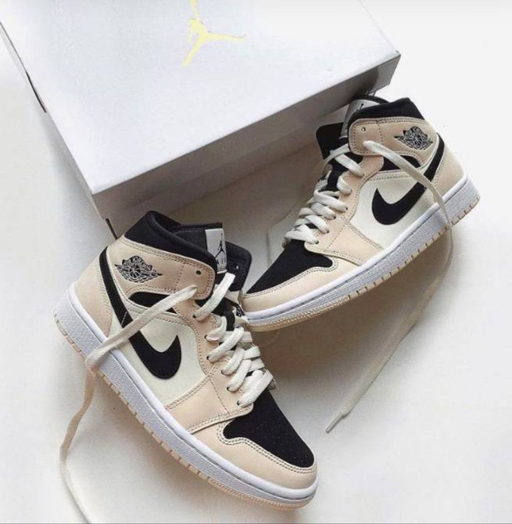 Social Air Jordan 1 Mid Guava Ice 