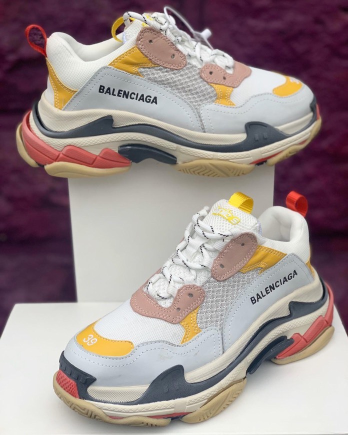 Social Balenciaga triple s