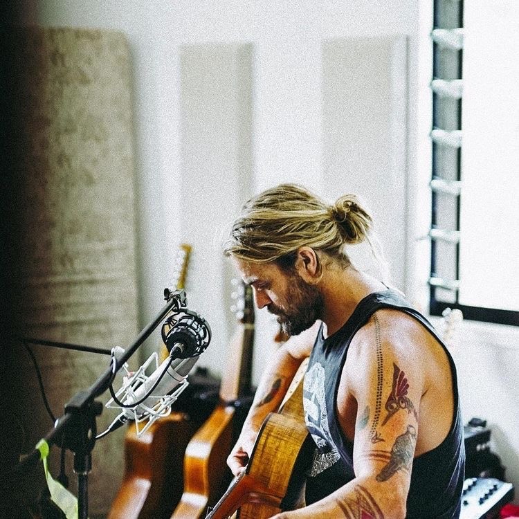 Moda Xavier Rudd