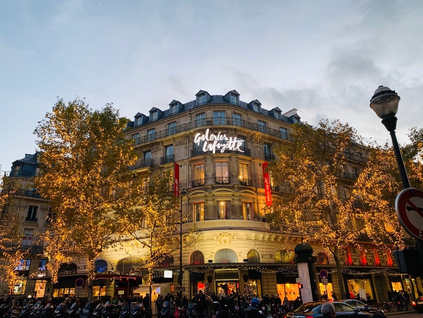 Lugar Galeries Lafayette Haussmann